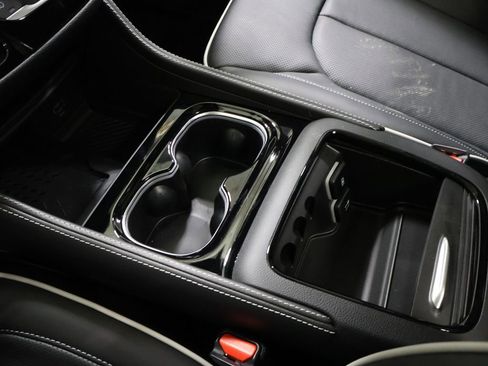 New 2026 Chrysler Pacifica Limited image 21