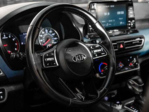 Used 2021 Kia Seltos S FWD image 13