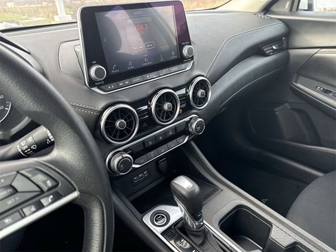 Used 2023 Nissan Sentra SV image 19