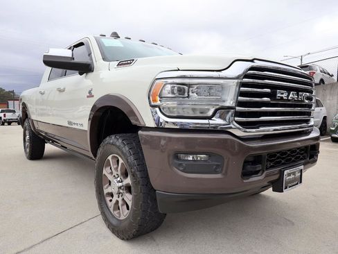 Used 2020 RAM 2500 Limited image 9