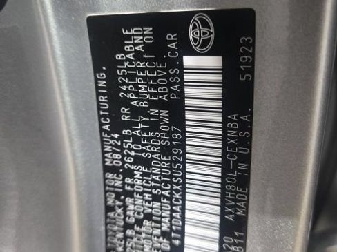 Used 2025 Toyota Camry LE FWD image 30