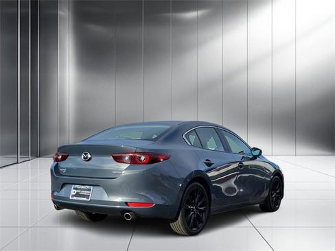 Used 2024 MAZDA MAZDA3 s image 31