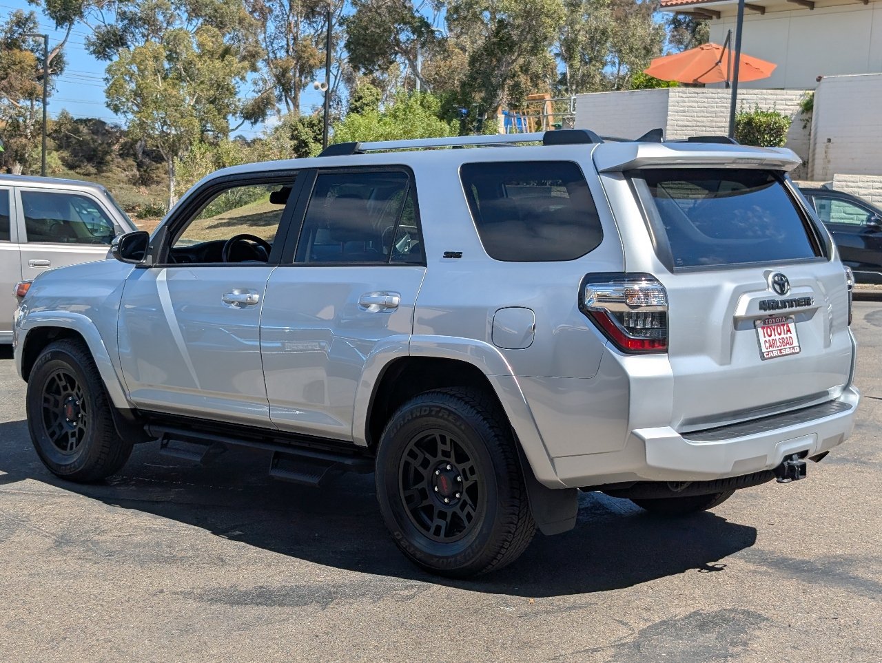 Used 2024 Toyota 4Runner SR5 Premium w/ Moonroof Package RWD image 12