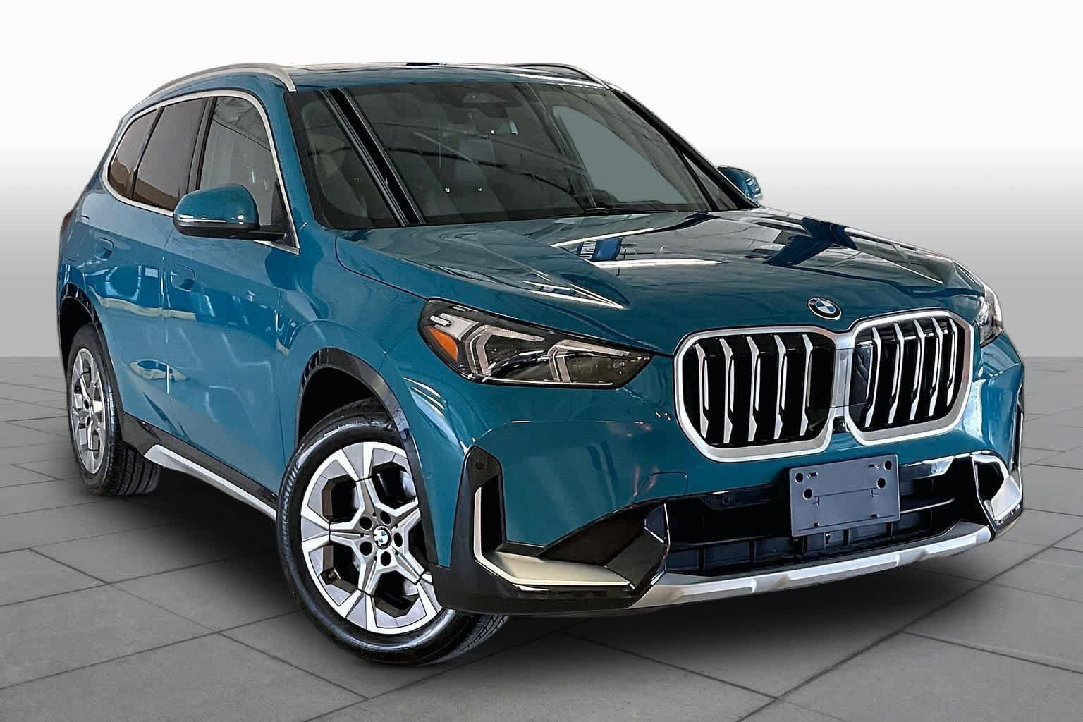 Used 2025 BMW X1 xDrive28i AWD/4WD image 2