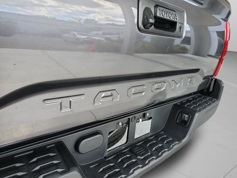 Used 2019 Toyota Tacoma SR RWD image 31