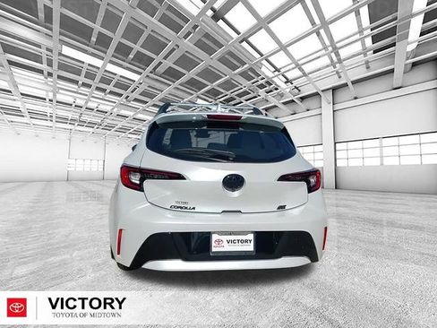 Used 2025 Toyota Corolla SE image 4