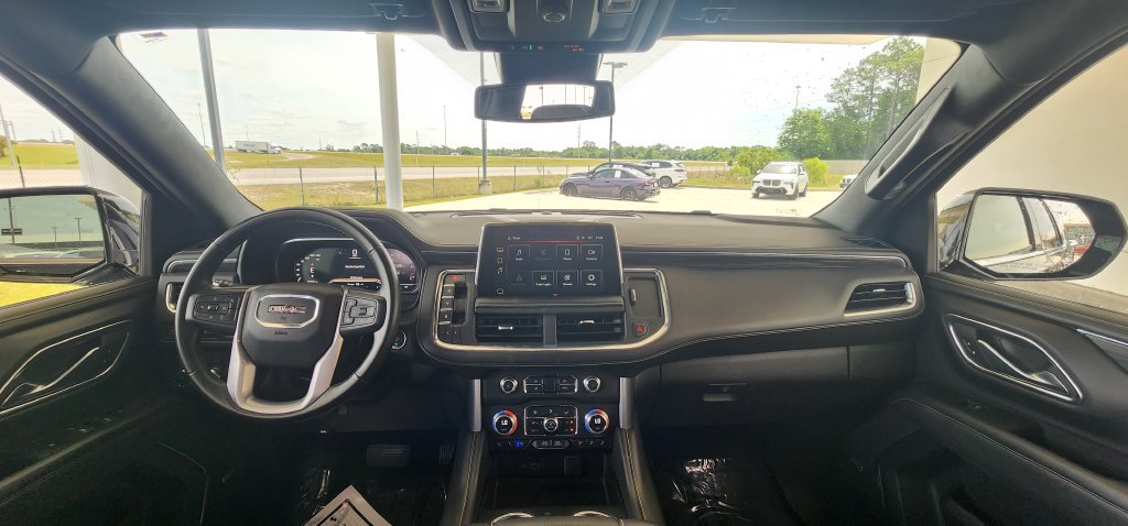 Used 2023 GMC Yukon SLT AWD/4WD image 24
