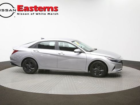 Used 2021 Hyundai Elantra SEL w/ Convenience Package image 45