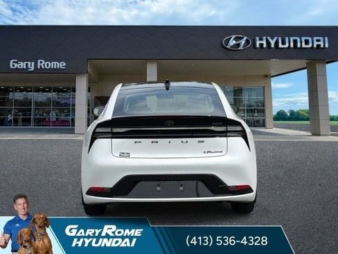 Used 2024 Toyota Prius Prime FWD image 12