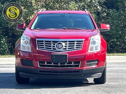 Used 2015 Cadillac SRX Luxury image 2
