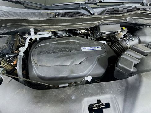 Used 2020 Honda Pilot Elite image 9