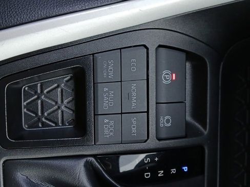 Certified 2025 Toyota RAV4 XLE image 24