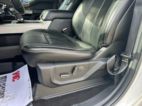 Used 2018 Ford F150 Lariat image 7