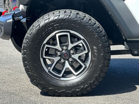 Used 2026 Jeep Wrangler Unlimited Rubicon AWD/4WD image 12