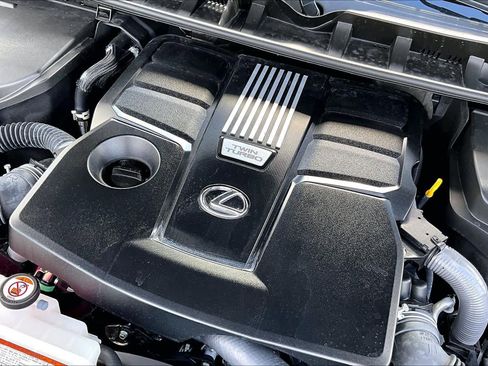 Used 2024 Lexus LX 600 F Sport image 31