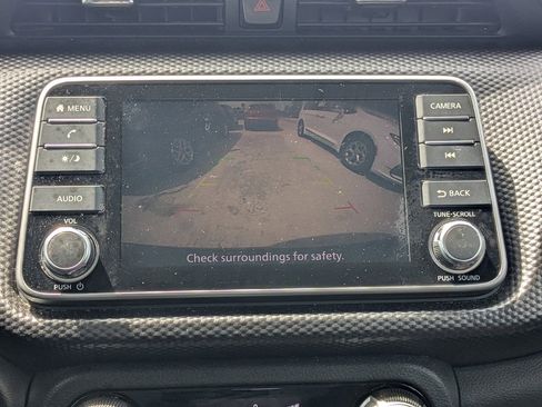 Used 2019 Nissan Kicks SV image 29