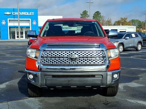 Used 2018 Toyota Tundra SR5 w/ SR5 Upgrade Package image 2