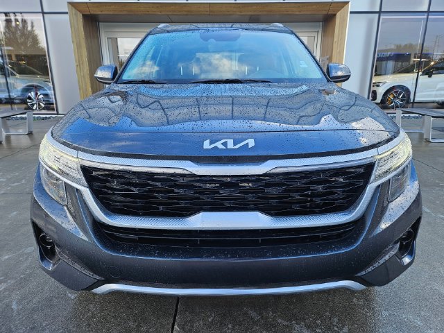 Used 2022 Kia Seltos EX AWD/4WD image 2