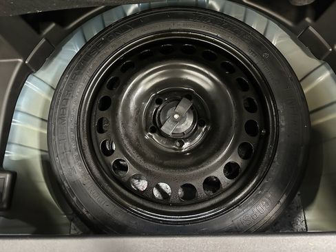 Certified 2024 Chevrolet Equinox LT image 36