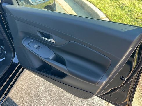 New 2026 Nissan Sentra SV w/ SV Convenience Package FWD image 14