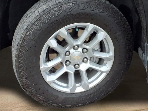 Used 2024 Chevrolet Silverado 1500 LT image 25