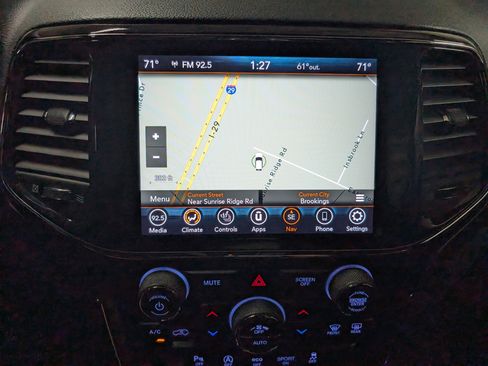 Used 2022 Jeep Grand Cherokee Laredo X image 24