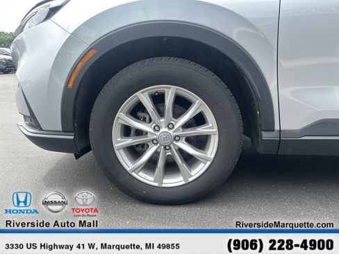 Used 2025 Honda CR-V EX-L image 11