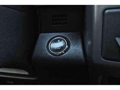 Used 2019 Ford Expedition Max XLT image 27