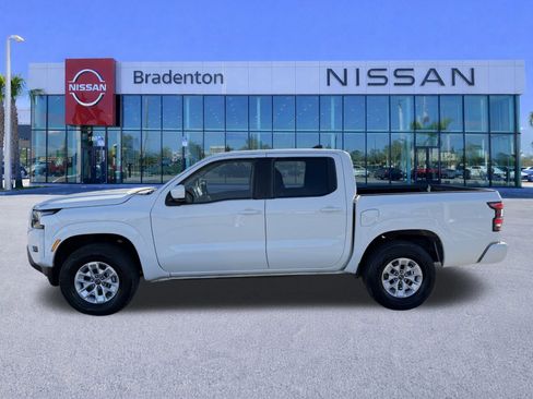 Certified 2024 Nissan Frontier SV image 8