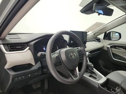 Used 2023 Toyota RAV4 XLE Premium FWD image 46