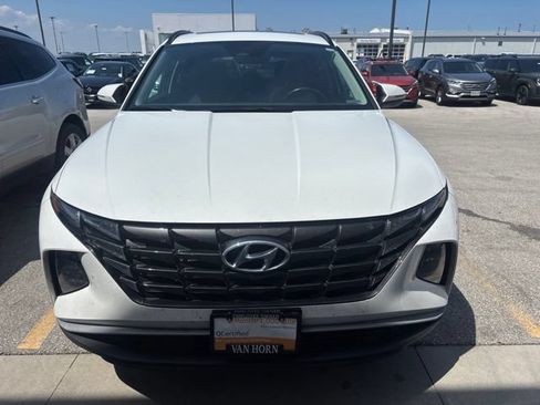 Used 2024 Hyundai Tucson SEL w/ Convenience Package AWD/4WD image 2