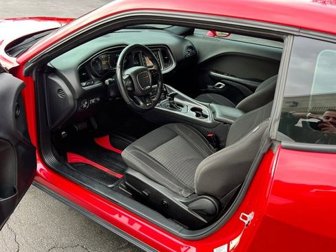 Used 2016 Dodge Challenger SXT w/ Blacktop Package image 14