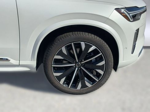 Certified 2025 Volvo XC90 B5 Plus image 11