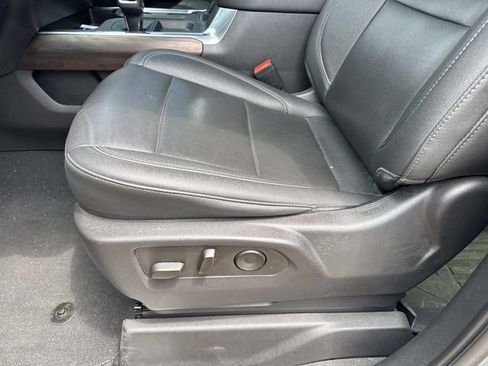 Used 2023 GMC Sierra 1500 SLT AWD/4WD image 21