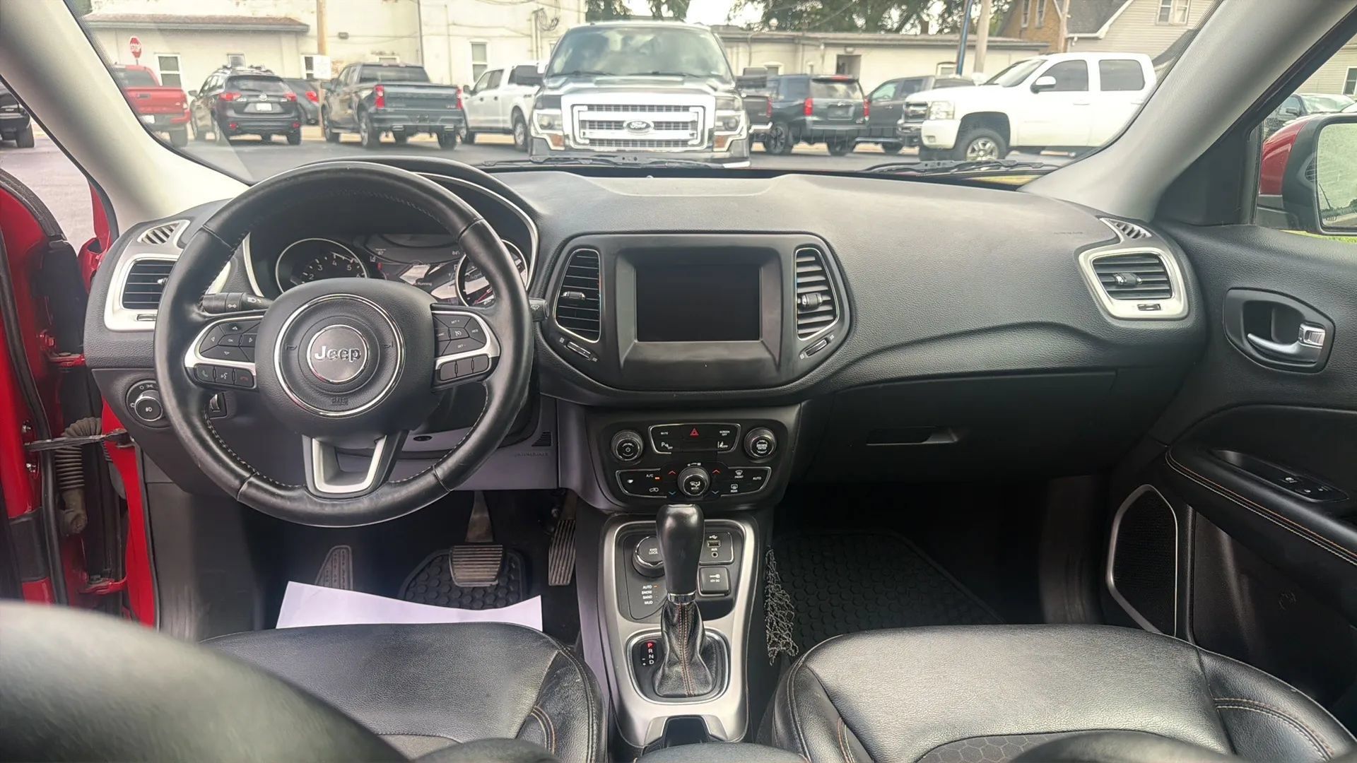 Used 2018 Jeep Compass Latitude w/ Popular Equipment Group AWD/4WD image 11