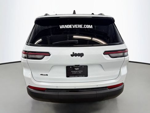 Used 2023 Jeep Grand Cherokee L Laredo AWD/4WD image 8