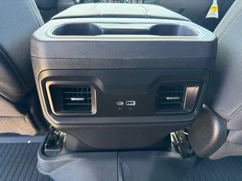 Used 2024 Chevrolet Silverado 2500 LT AWD/4WD image 4