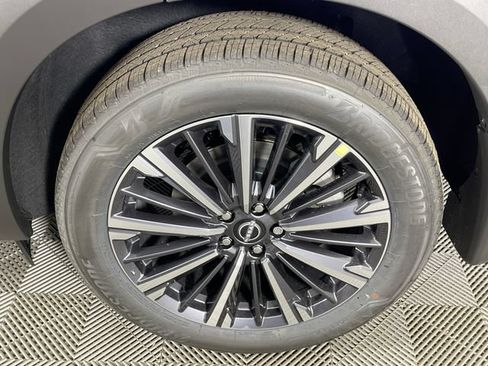 New 2026 Nissan Pathfinder Platinum FWD image 21