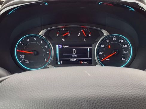 Used 2018 Chevrolet Traverse LT image 18