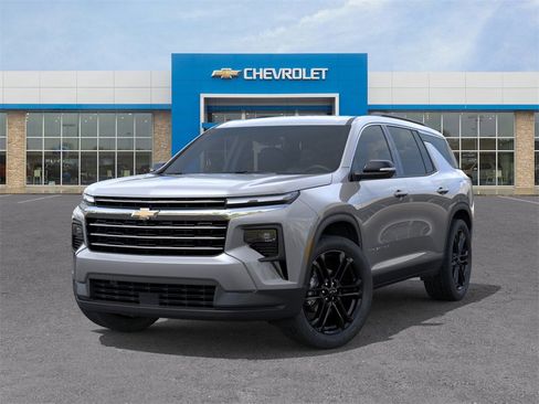 New 2026 Chevrolet Traverse LT w/ Driver Confidence Package image 6