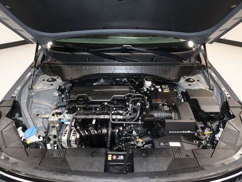 Used 2025 Hyundai Kona SEL image 32