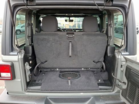 Used 2021 Jeep Wrangler Willys image 28