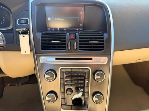 Used 2014 Volvo XC60 T6 AWD/4WD image 14