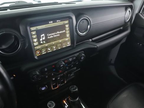 Used 2021 Jeep Wrangler Unlimited Sahara w/ Uconnect 4C Nav & Sound Group image 26