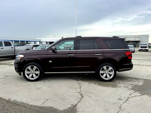 Used 2024 Ford Expedition King Ranch RWD image 10
