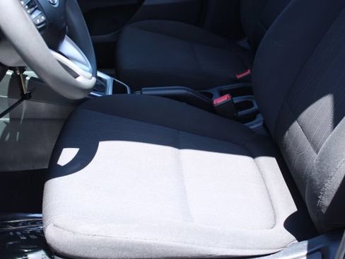 Used 2021 Hyundai Venue SE FWD image 27