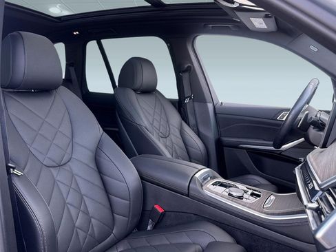 Certified 2024 BMW X5 sDrive40i w/ M Sport Package image 32