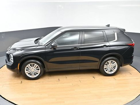 Used 2024 Mitsubishi Outlander ES AWD/4WD image 46