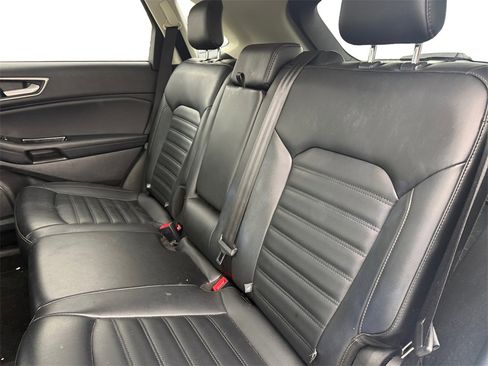 Used 2019 Ford Edge SEL w/ Equipment Group 201A image 14