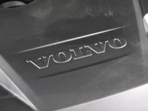Certified 2024 Volvo XC90 T8 Plus AWD/4WD image 25